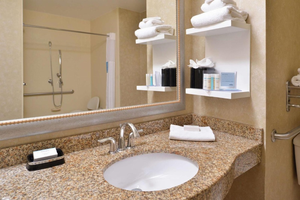 Hampton Inn By Hilton Harrisonburg-South Main image